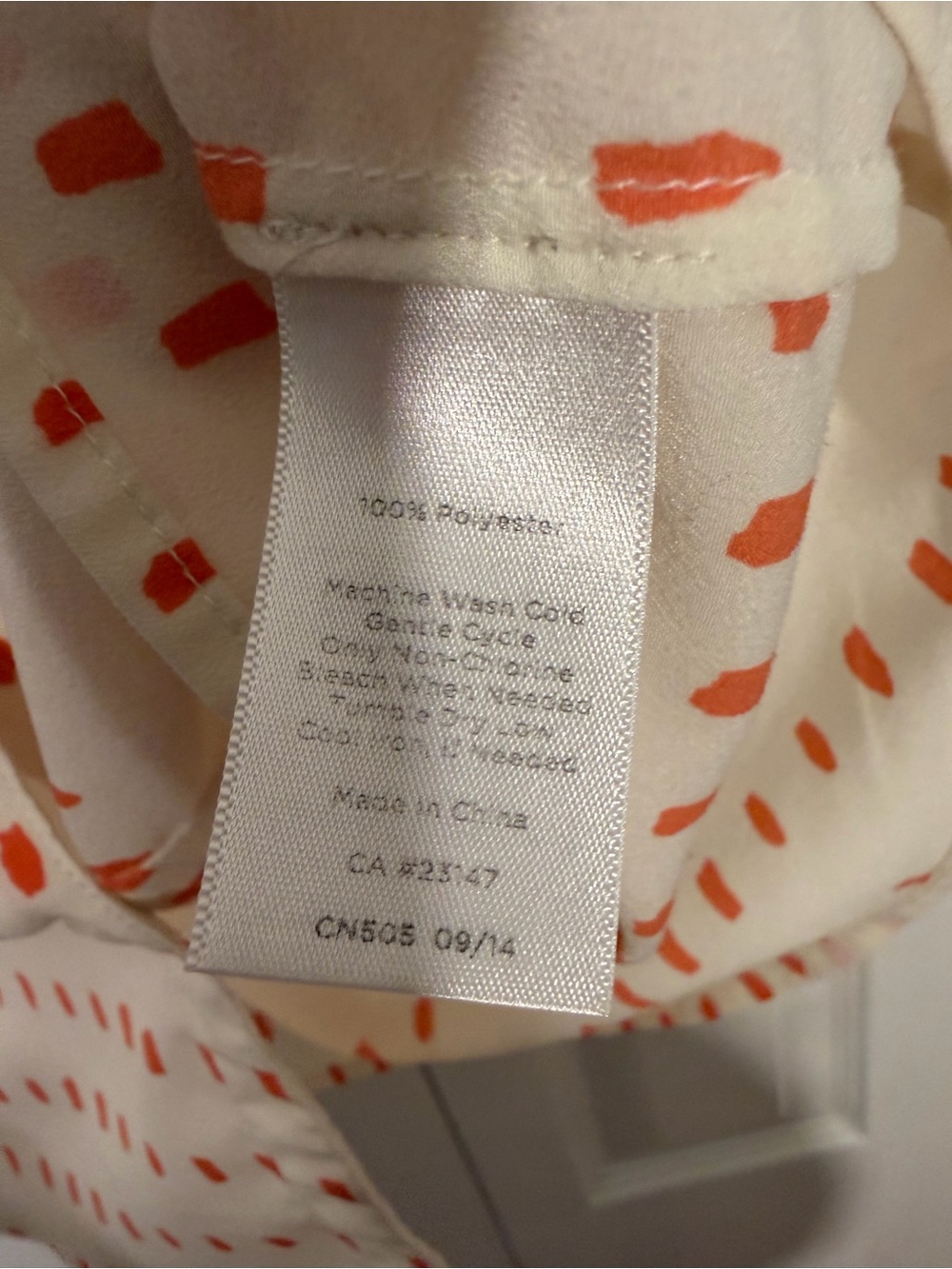 Talbots Sleeveless Button Down Shirt S Cream Orange - Picture 3 of 6